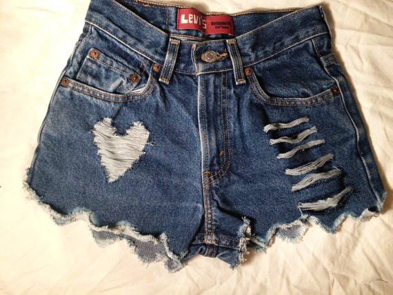 high wasted ripped heart shaped shorts-f70286